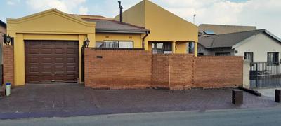House For Rent in Motsu, Tembisa