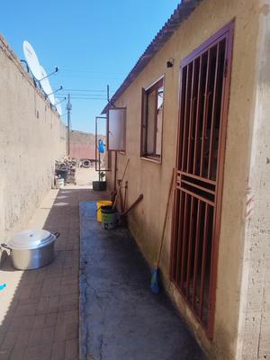 House For Rent in Tembisa, Tembisa