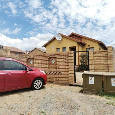 House For Sale in Klipfontein View, Klipfontein View
