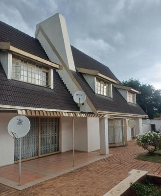 House For Sale in Clayville East, Midrand