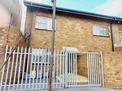 House For Sale in Actonville, Wattville