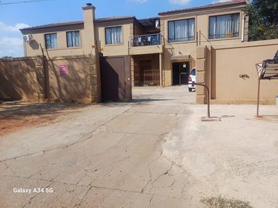 Guest House For Sale in Olifantsfontein, Midrand