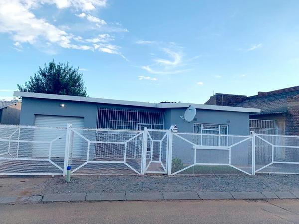 Property For Sale in Kwa Thema, Springs