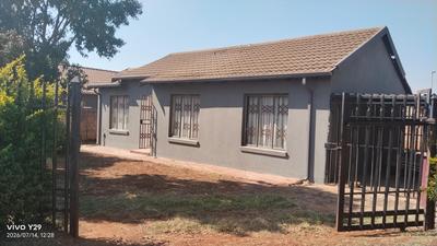 House For Sale in The Orchards, Akasia