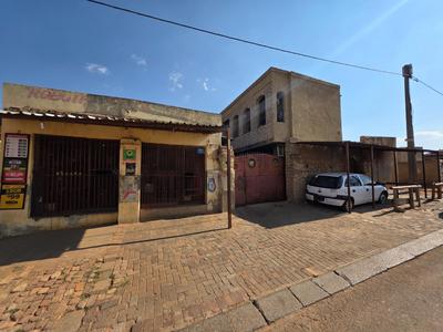 House For Sale in Tembisa, Tembisa